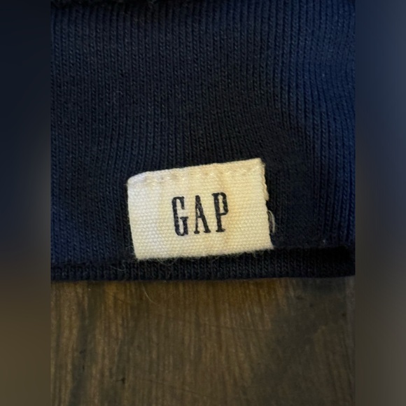 Disney and gap Mickey Mouse lot 18-24 months and 2T - Picture 6 of 9